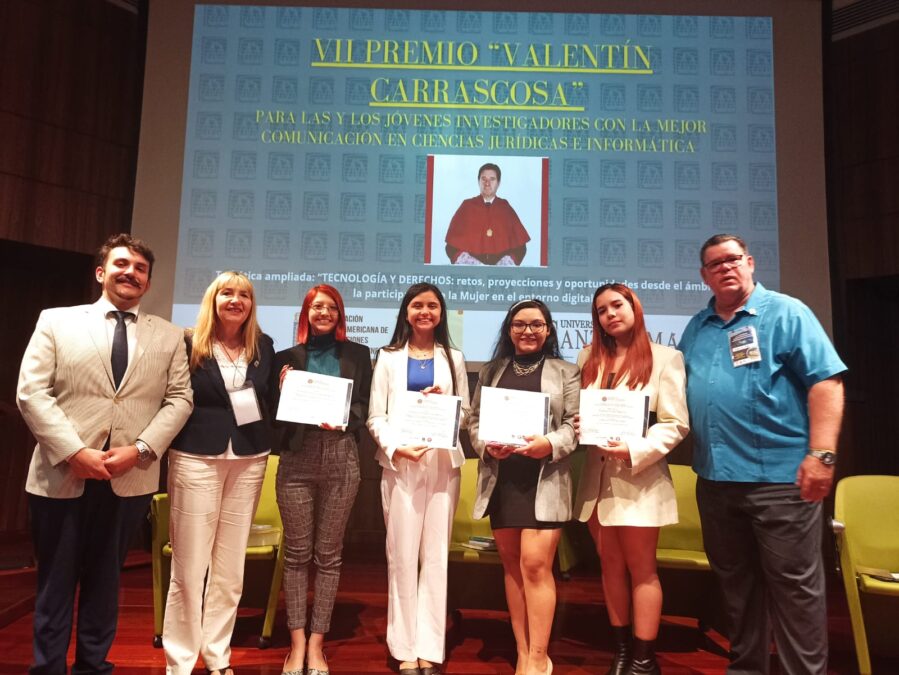 Ganadores: VII PREMIO “VALENTÍN CARRASCOSA” PARA LAS Y LOS JÓVENES INVESTIGADORES CON LA MEJOR COMUNICACIÓN EN CIENCIAS JURÍDICAS E INFORMÁTICA